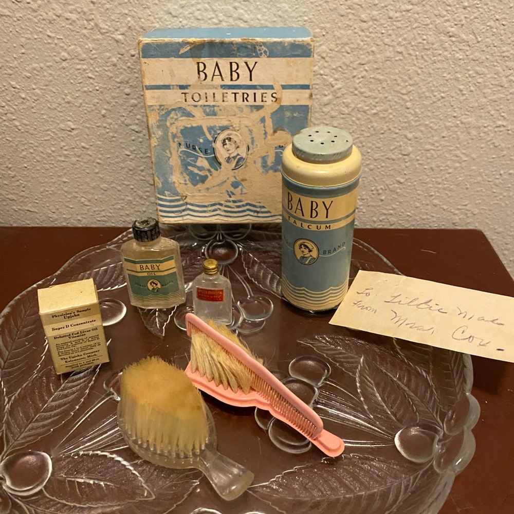 VINTAGE BABY GIFT SET 1930
